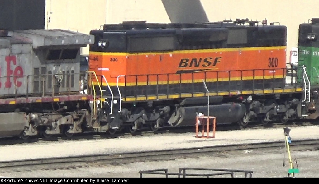 BNSF 300
